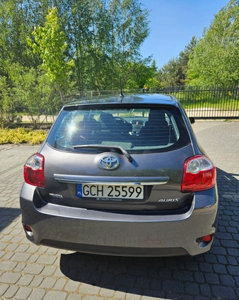 Toyota Auris cena 33900 przebieg: 107200, rok produkcji 2013 z Nasielsk małe 67